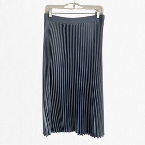 H&M Ladies Powder Blue Satin Pleated Skirt Size Medium